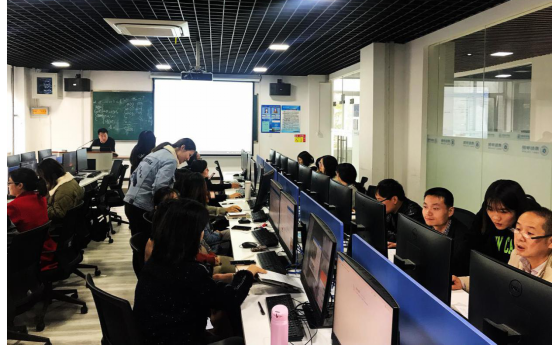 我院召開2020屆畢業(yè)生就業(yè)工作專項(xiàng)業(yè)務(wù)培訓(xùn)會(huì)議，部署信息化服務(wù)對(duì)接措施